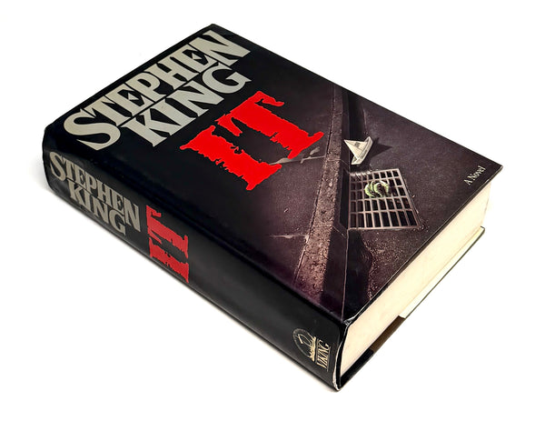 IT, Stephen King. First Edition.