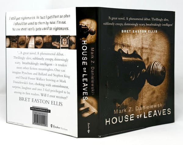 House of Leaves, Mark Z. Danielewski. Signed First UK Edition, 1st Printing.