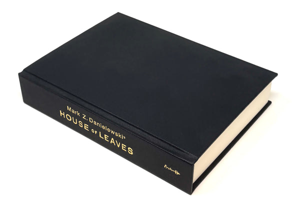 House of Leaves, Mark Z. Danielewski. Signed First UK Edition, 1st Printing.